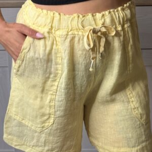 Short Lysiane